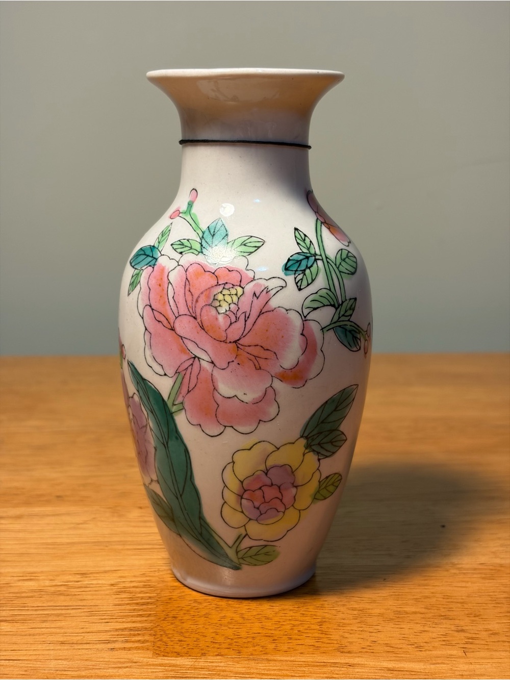 Chinese Porcelain Vase Famille Rose Style Roses Floral White Made In China